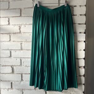 TWIK hunter Green Pleated Skirt midi elastic waist